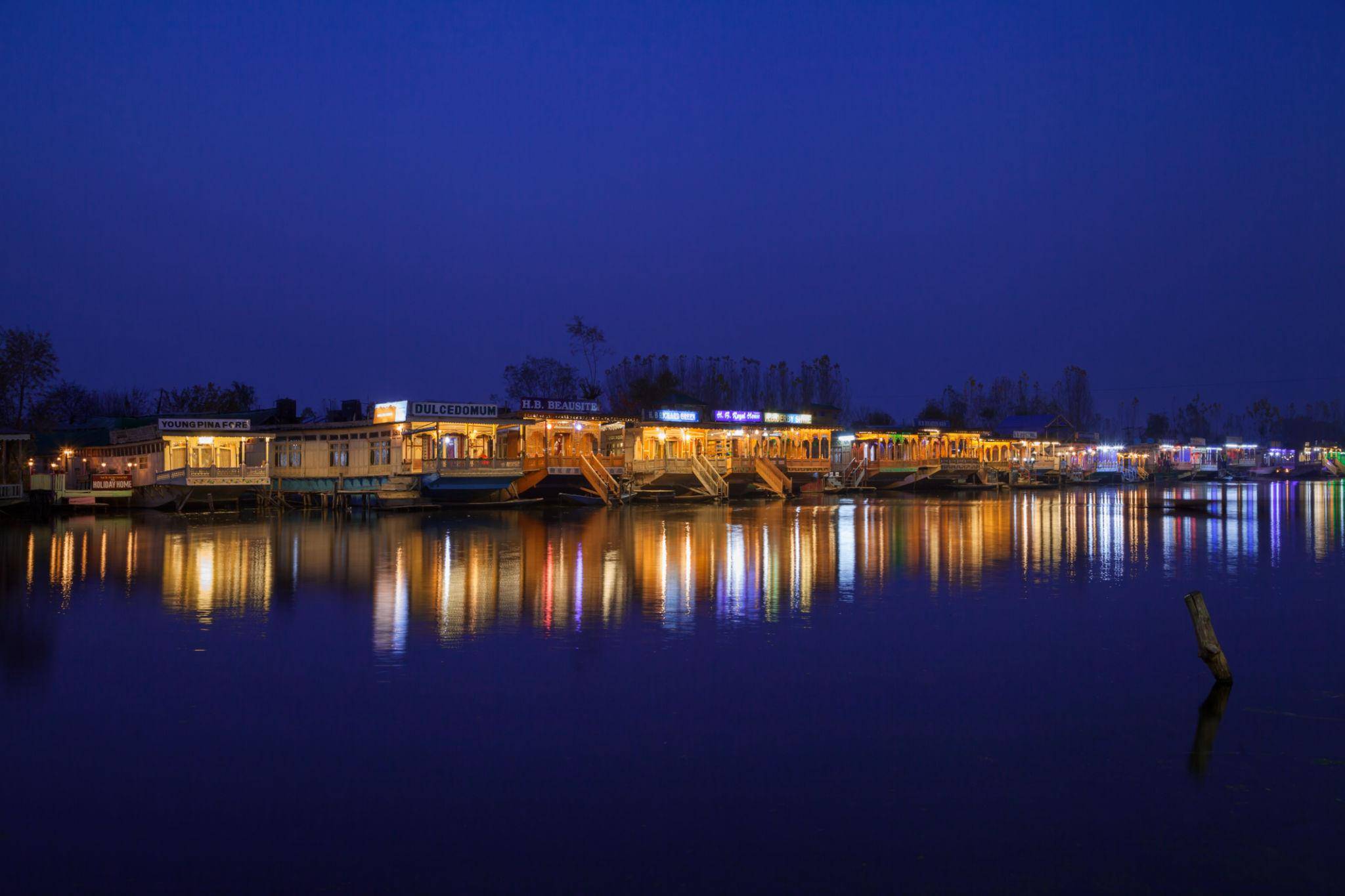 Jammu and Kashmir - 5 Days / 4 Nights Package - Photo 1