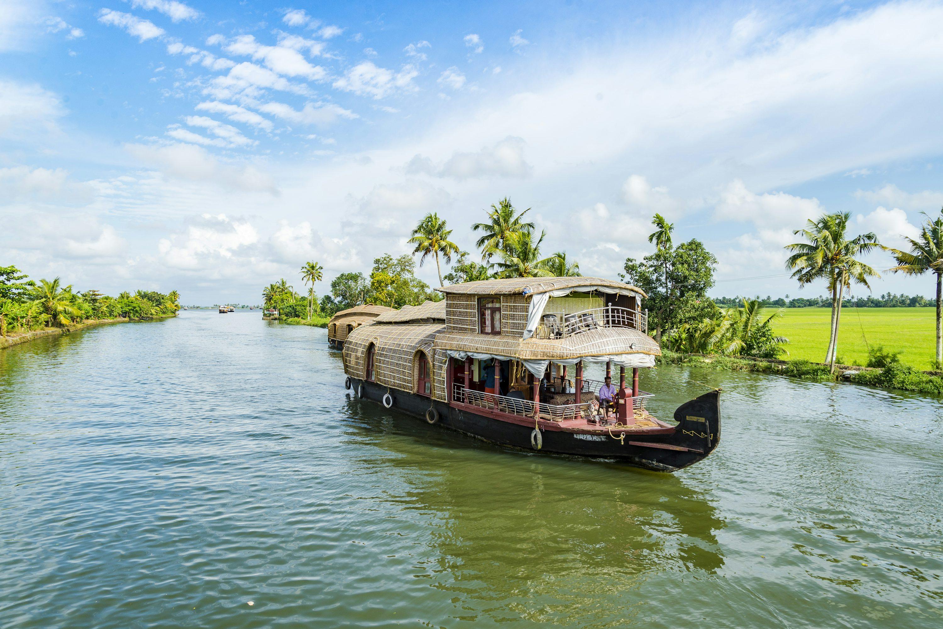 Kerala - Thekkady Alleppey Houseboat